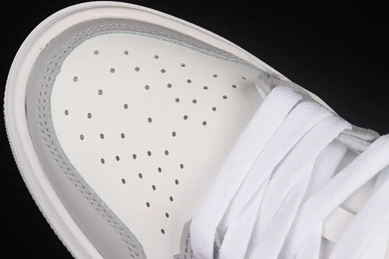 All categories Air Jordan Jordan series basketball shoes Air Jordan 1 Low Air Jordan 1 Elevate Low SE "Wolf Grey" Little AJ thick-soled retro basketball shoes DH7004-100